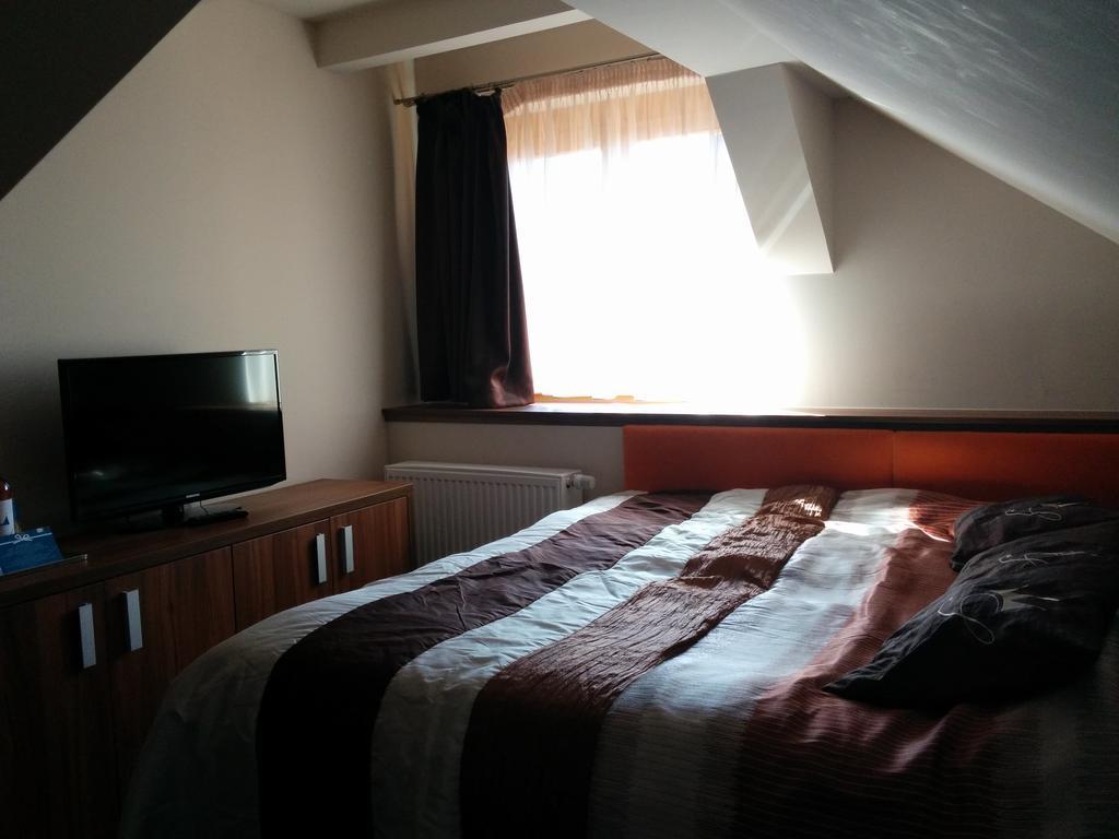 Sissi Park Aparthotel Лахтал Стая снимка