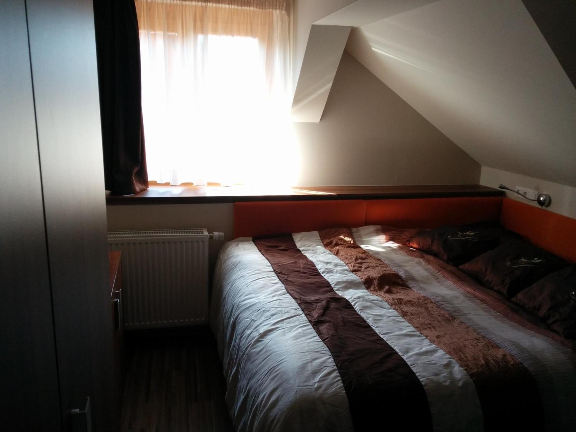 Sissi Park Aparthotel Лахтал Стая снимка