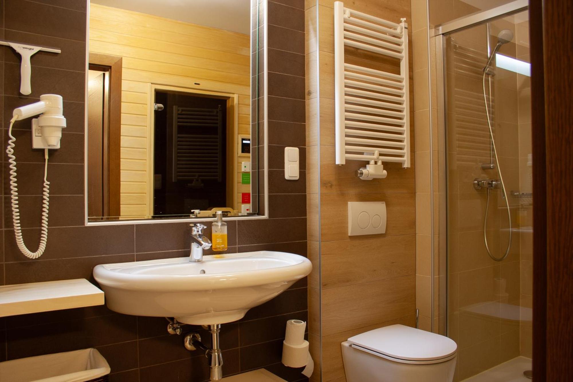 Sissi Park Aparthotel Лахтал Екстериор снимка