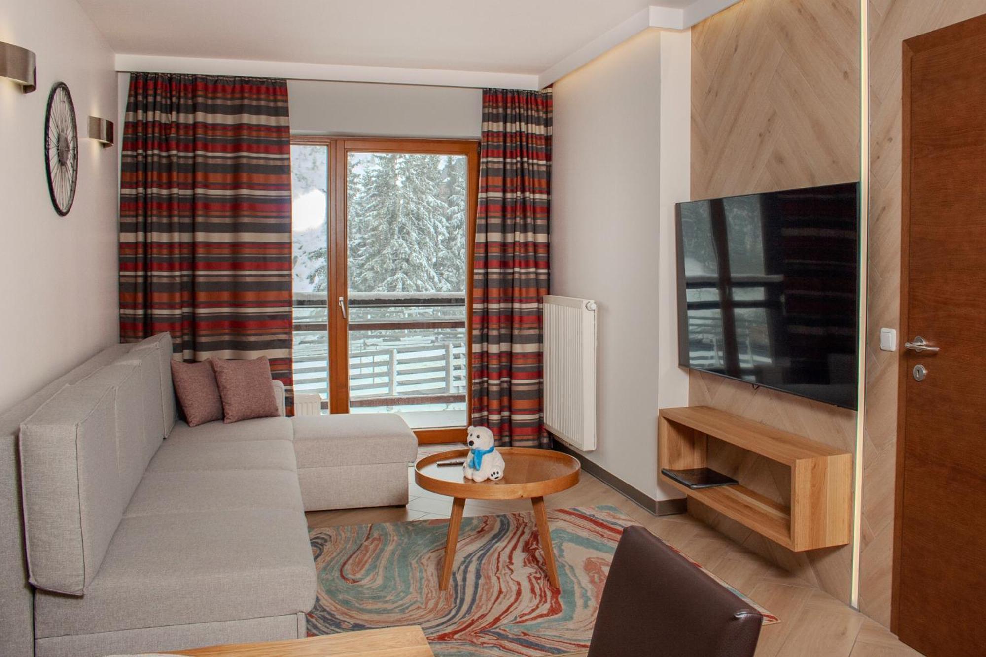 Sissi Park Aparthotel Лахтал Екстериор снимка