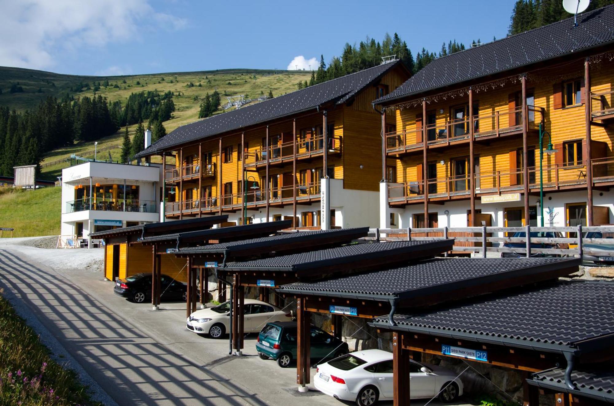 Sissi Park Aparthotel Лахтал Екстериор снимка